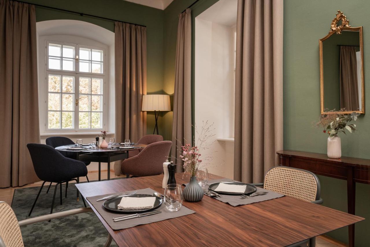 Boutique Hotel Zum Oberjaeger, Schloss Lackenbach Екстериор снимка